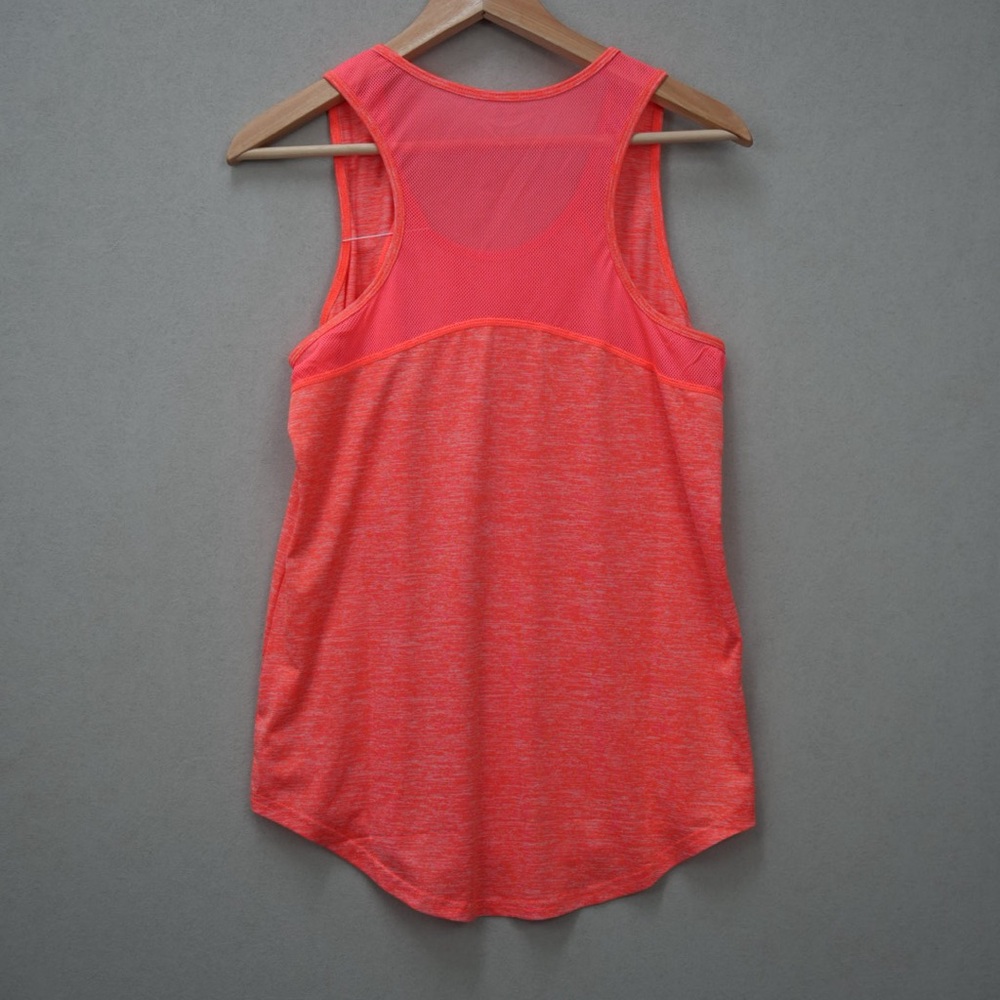 Athletic racer back tank top - Picture 2 of 4